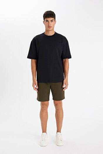 DeFacto Basic Straight Bermuda Shorts with Regular Fit Pockets D7933Ax24Sm