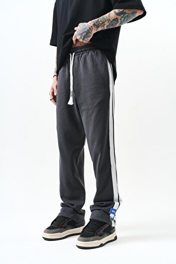 Respire Men's Stripe Detailed Interlock Baggy Sweatpants Smoked