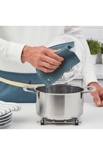 IKEA SANDVIVA Pot holder, silicone, 18 x 18 cm