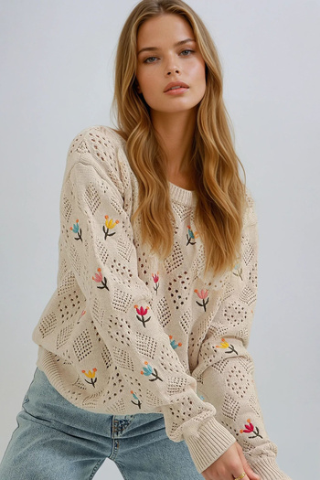 VAGGON Women's Light Beige Crew Neck Hole Openwork and Embroidered Knitwear Sweater Vgn-X9392