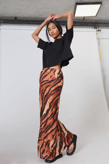Beyyoglu Patterned Satin Fish Skirt