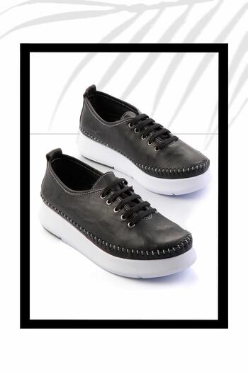 Bambi Μαύρα Δερμάτινα Γυναικεία Casual Παπούτσια K01908005203