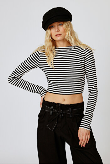 Beyyoglu Striped Boat Neck Croptop