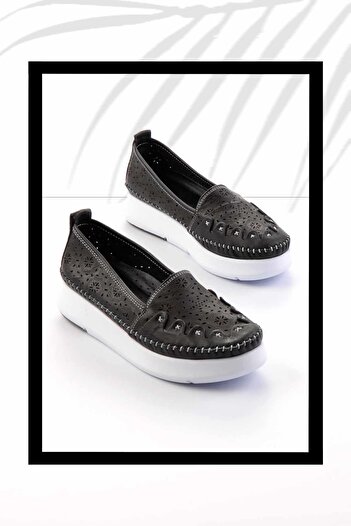 Bambi Black Leather Women's Casual Shoes K01908005403