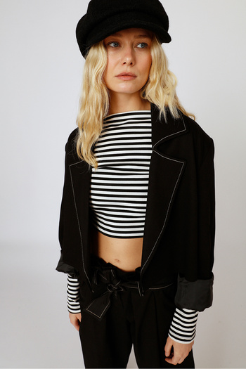 Beyyoglu Striped Boat Neck Croptop