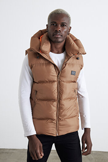 Weyeze Hooded Thick Puffer Vest Ae-K59292Prm