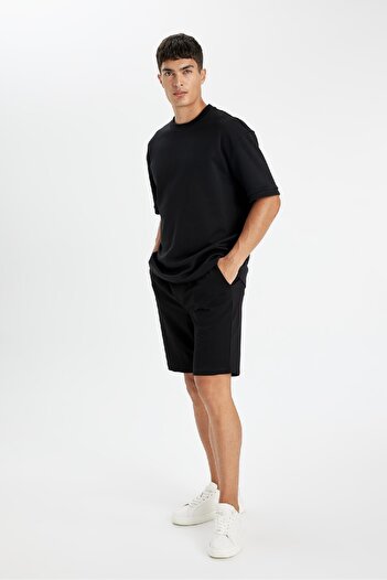 DeFacto Basic Straight Bermuda Shorts with Regular Fit Pockets D7933Ax24Sm