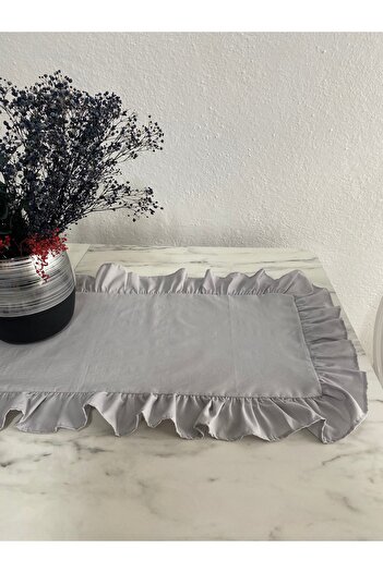 LILYUM Ruffled Cotton Polyester Runner 40X140 cm