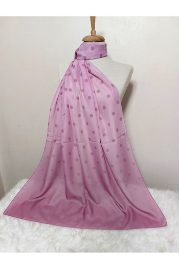 REMOMODA Patterned Chiffon Shawl Gradient Model