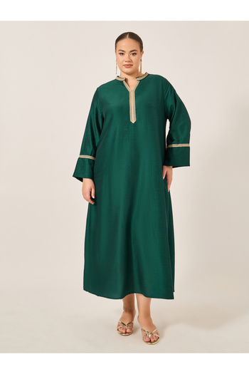Styli Plus Size Lace Trim Collared Jalabiya