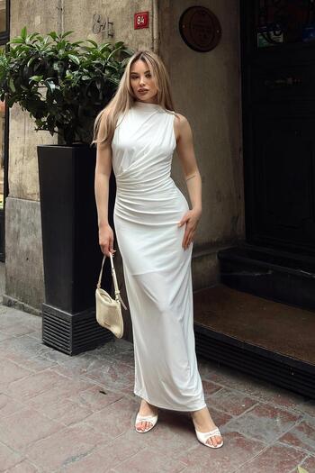 Swist Λευκό Sassy αμάνικο γυναικείο φόρεμα με ντραπέ με σκίσιμο