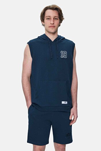 UCLA HEWITT Синій вишитий безрукавний світр Oversize чоловічий світр