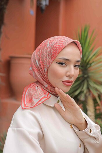 Silk Home 73064-11 Model Soft Scarf