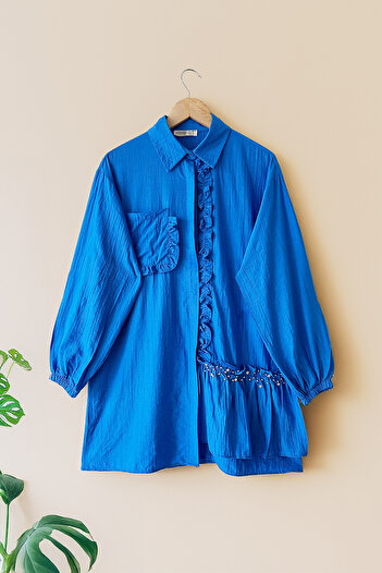 MODAQU Blue Ruffle Tuniki - με λεπτομέρεια από πέτρα πρωτοπορίας