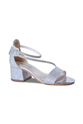 Haribo Moomy Evening Dress Heeled Shoes Size 26-30 Silver
