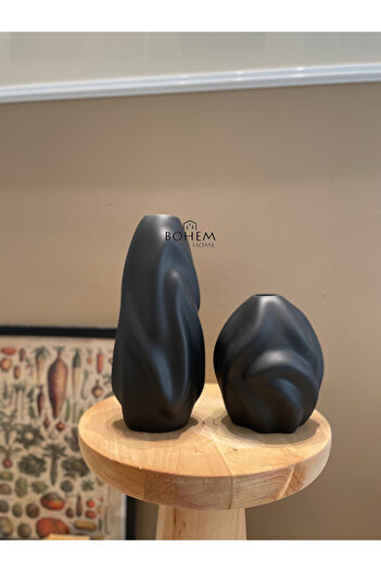 Home Black Ceramic Set of 2 Wavy Vases