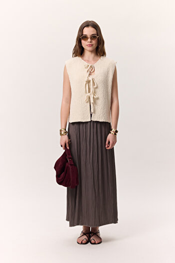 Manuka Crush Satin Skirt Vizon Shoes