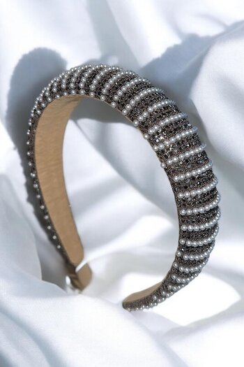 TAKIŞTIR Silver Color Pearl Detailed Stone Crown