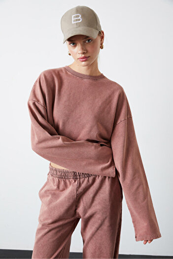 Beyyoglu Yıkamalı Crop Sweatshirt