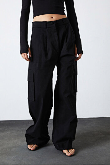 Beyyoglu Adjustable Pleated Trousers