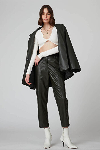 Beyyoglu Twisted Long Sleeve Croptop