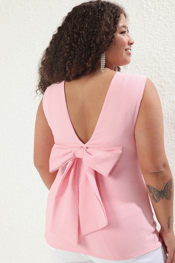 Trendyol Curve Pink Sleeveless Back Low-Cut Stylish Blouse Plus Size Tbbss25Af00089