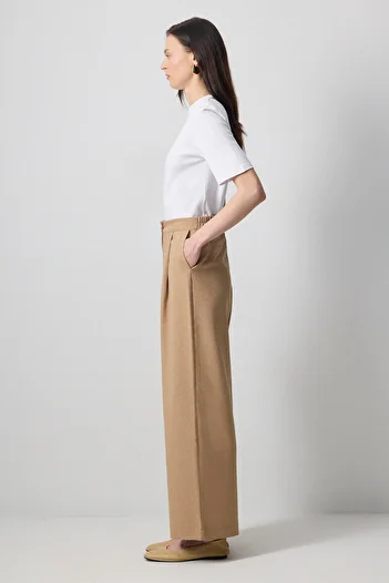 Touché Privé Elastic Waist Pleated Trousers