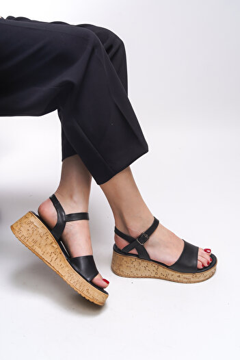 Riccon Kysronyn Women's Black Sandals 0012210