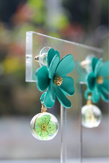 nevamor Green Flower Round Epoxy Detail Earrings