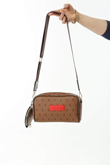 Baghashtag Tan Minimal Patterned Double Zipper Leather Bag