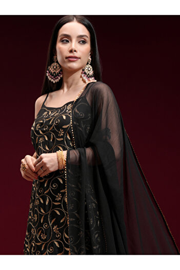 Vishudh By Styli Women Black Kurta Set with Trousers and Dupatta