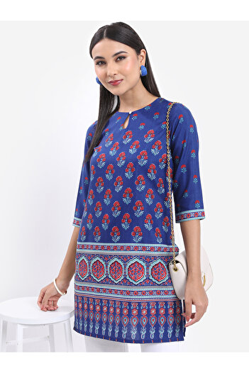 Vishudh By Styli Floral Printed Straight Kurta