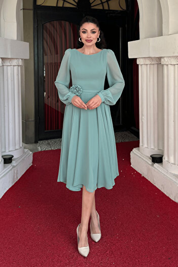 giyimmasalı Φόρεμα Sifon Fabric Midi με λεπτομέρεια λουλουδιών - MINT GREEN