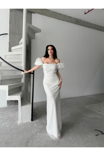 Serica Moda Βραδινό φόρεμα με λεπτομέρεια με παγιέτες με λευκό μπαλόνι