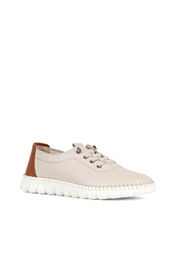 Celal Gültekin Women's Beige Leather Shoes with Lace-Up Stitching Detail