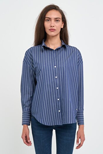 Timeout Women's shirt with vertical striped pattern