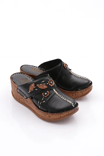 DGN 216-2064 Women's Mega Thick Sole Slippers