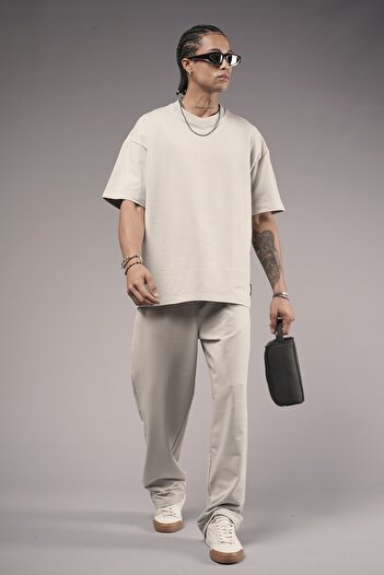 Butik Trendy Crew Neck T-Shirt & Oversize Karakiterli Bottom Top Set