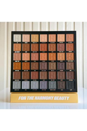 Harmony Beauty Nude 42 Color Luxury Eyeshadow Palette by Harmony Beauty