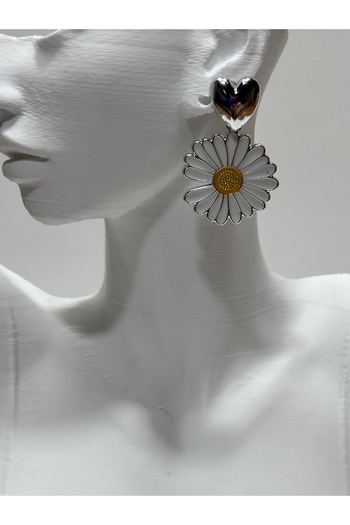 MFM STORE Daisy Earrings