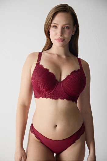 Magic Form Motif Lace Supported Recovery Bra