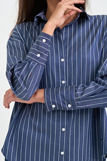 Timeout Women's shirt with vertical striped pattern