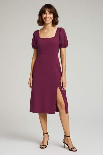 Trendyol Collection Rochie tricotată midi cu guler pătrat de prune, mânecă cu balon, linie A, cu fante, detaliu înfășurat/texturat TWOSS23EL01533