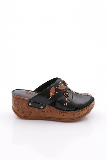 DGN 216-2064 Women's Mega Thick Sole Slippers