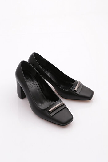 DGN Women's Heeled Shoes Black 213122621