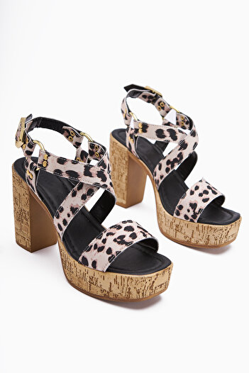 Limoya Havannah Black Leopard Cross Strapped Platform Heeled Women's Sandals