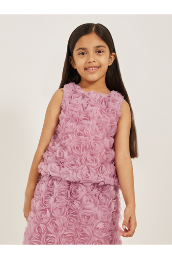 Styli Floral Applique Sleeveless Top with Button Closure