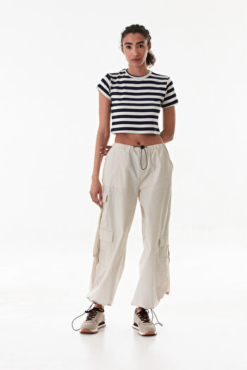 Fulla Moda Elastic Waist Cargo Pocket Parachute Fabric Trousers with Stopper