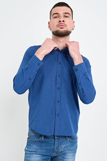 Timeout Men's shirt with small checkered pattern