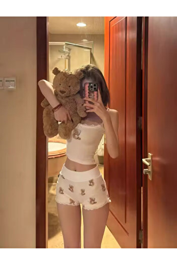 DEEFWEAR Hello Kıty Printed Top and Bottom Set